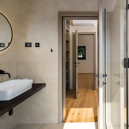 Villa Beautiful Istar With Pool In Rovinj *